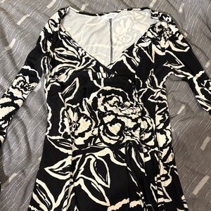 Seraphine Black and Cream Floral Long Sleeve Dress
